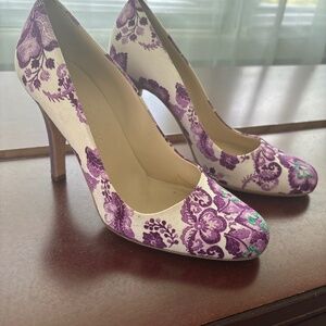 Burberry purple floral pumps